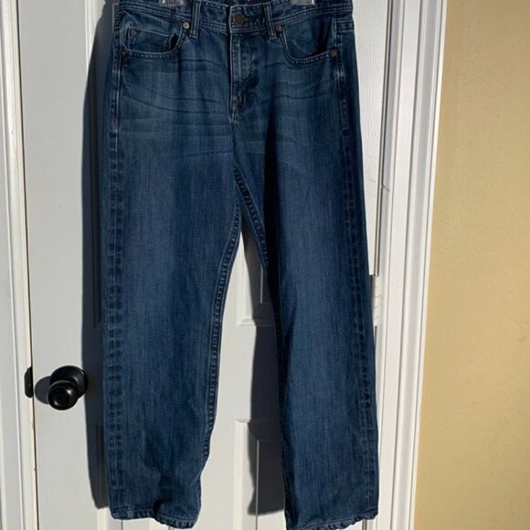 DL1961 Dark Wash Russell Straight Jean  30x27 - Picture 1 of 8